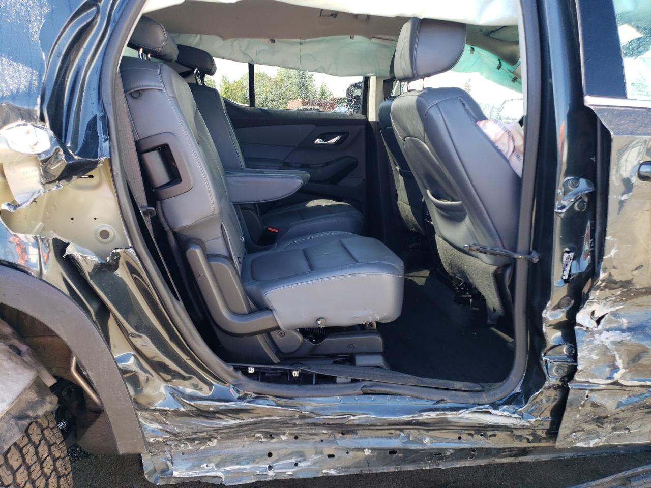 1GNEVHKW1JJ222055 2018 Chevrolet Traverse Lt