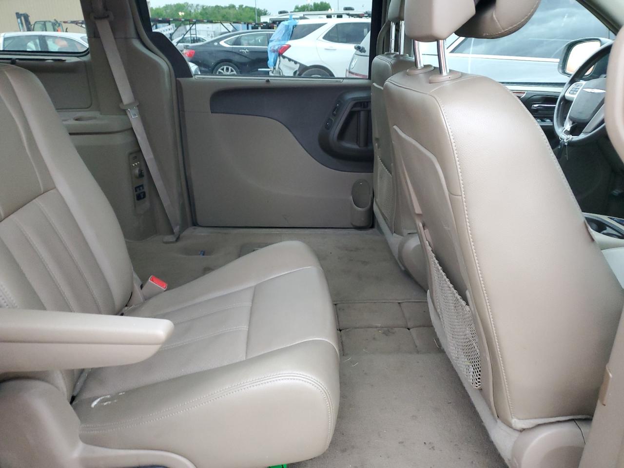 2C4RC1CG2FR531731 2015 Chrysler Town & Country Touring L