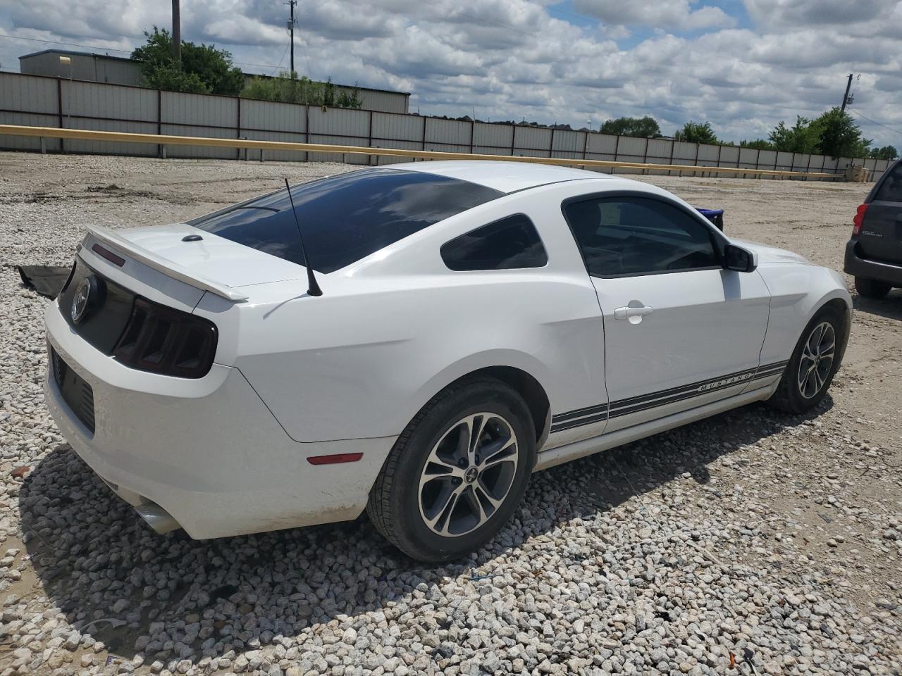 2014 Ford Mustang vin: 1ZVBP8AM8E5240389