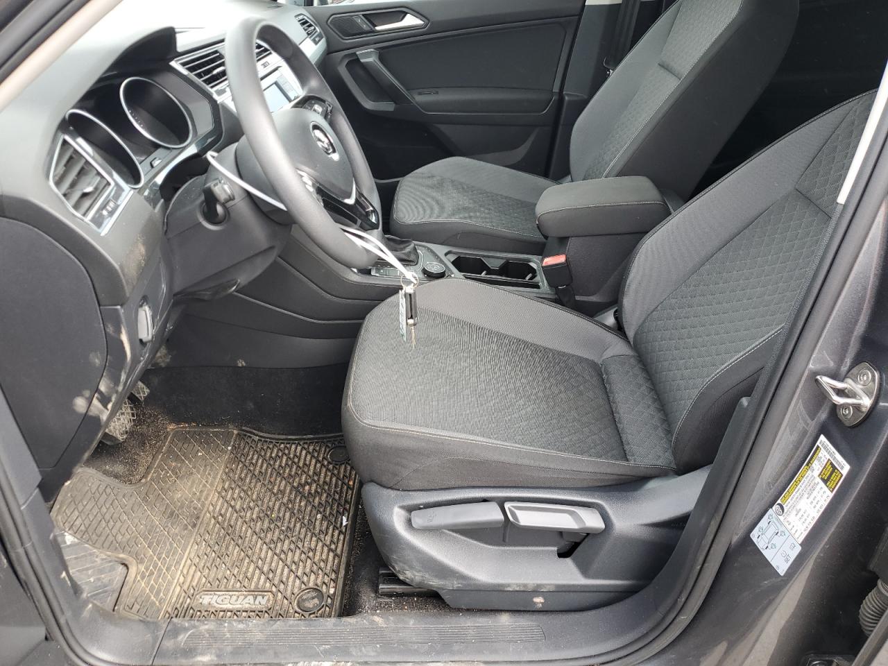 3VV0B7AX1MM104435 2021 Volkswagen Tiguan S