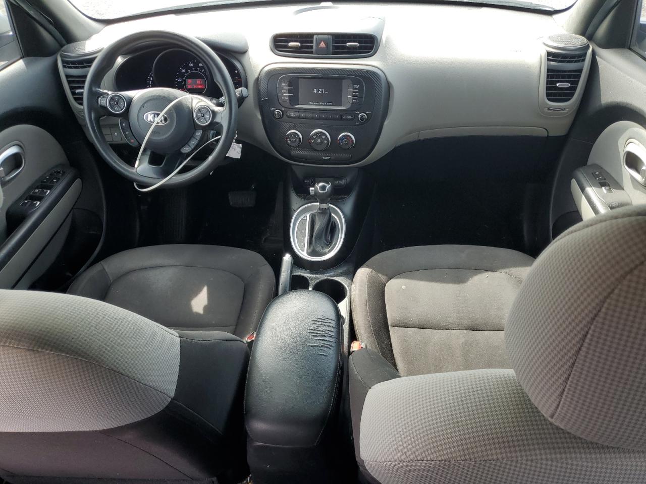 KNDJN2A28H7444828 2017 Kia Soul