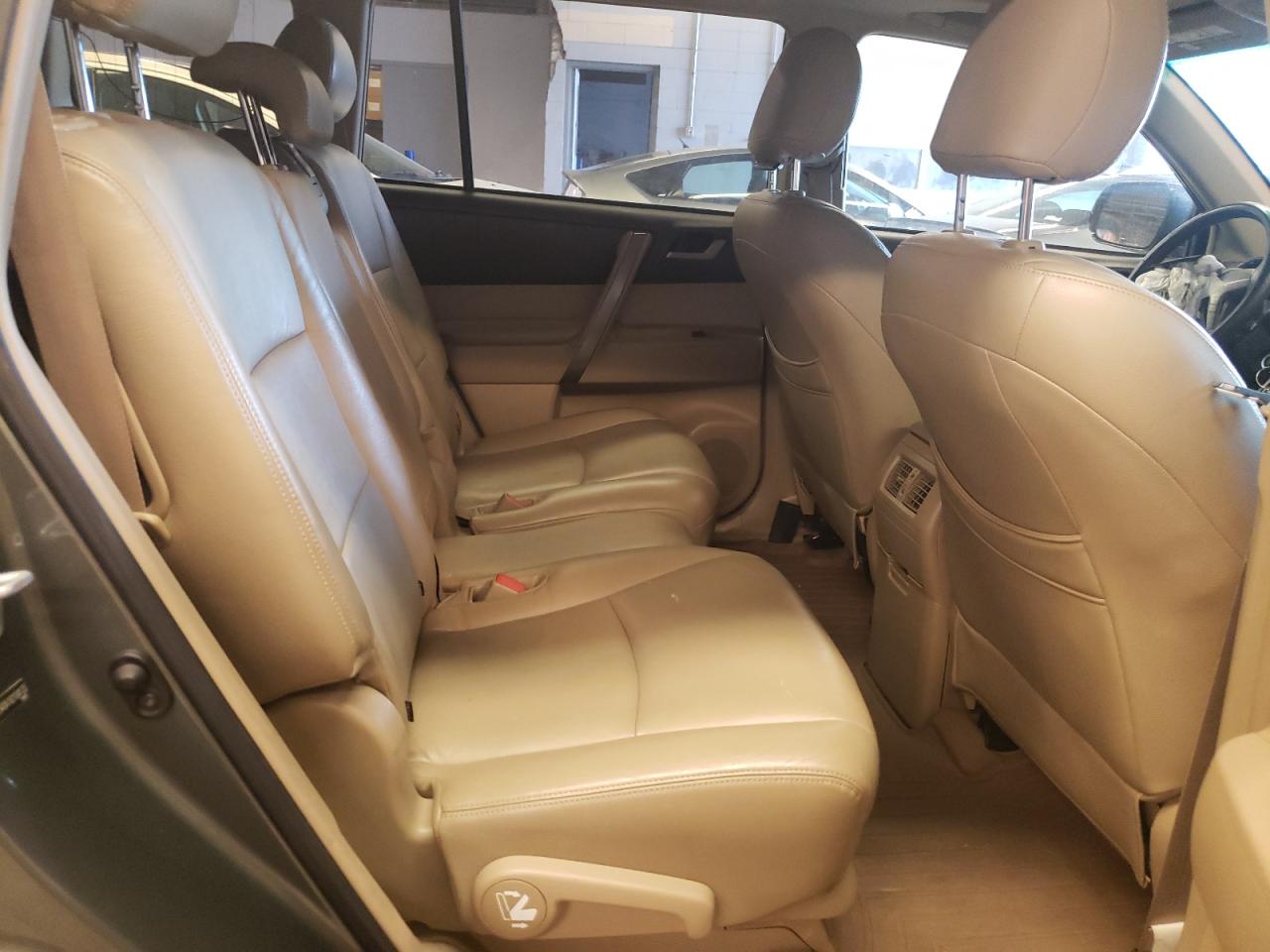 JTEES43A182104133 2008 Toyota Highlander Sport