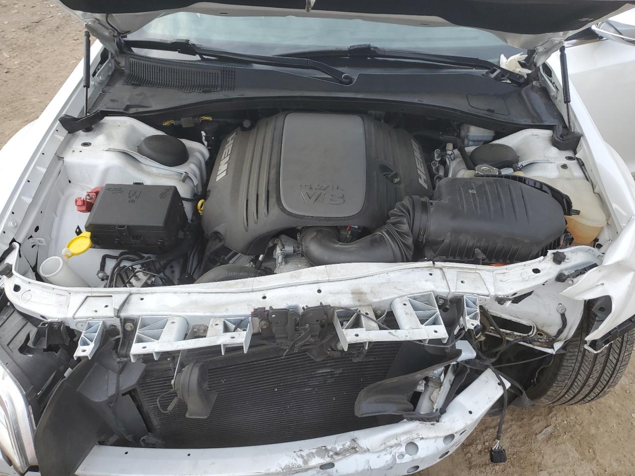 2C3CCAKT6EH186328 2014 Chrysler 300C