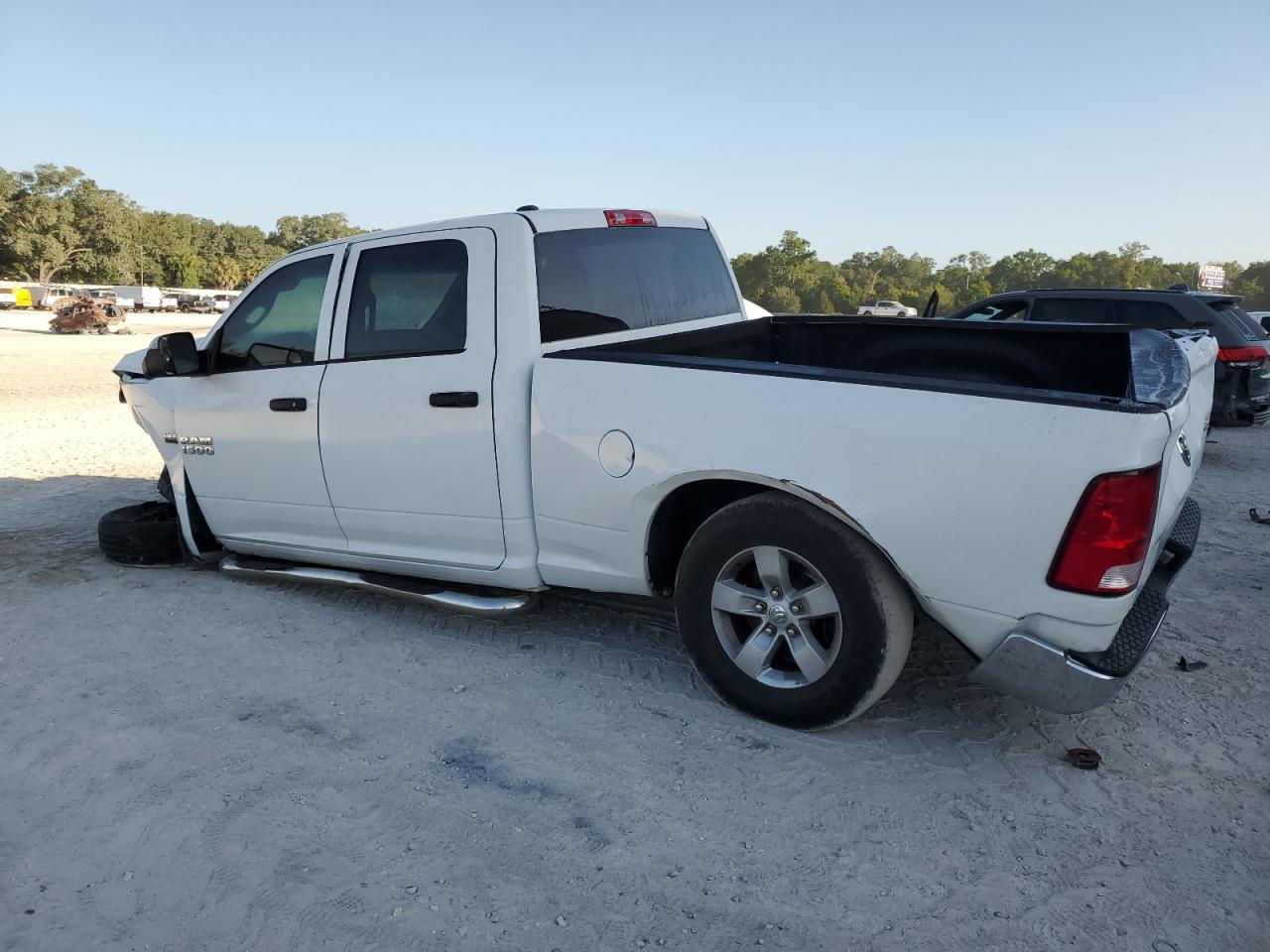 1C6RR7ST0JS103610 2018 Ram 1500 St