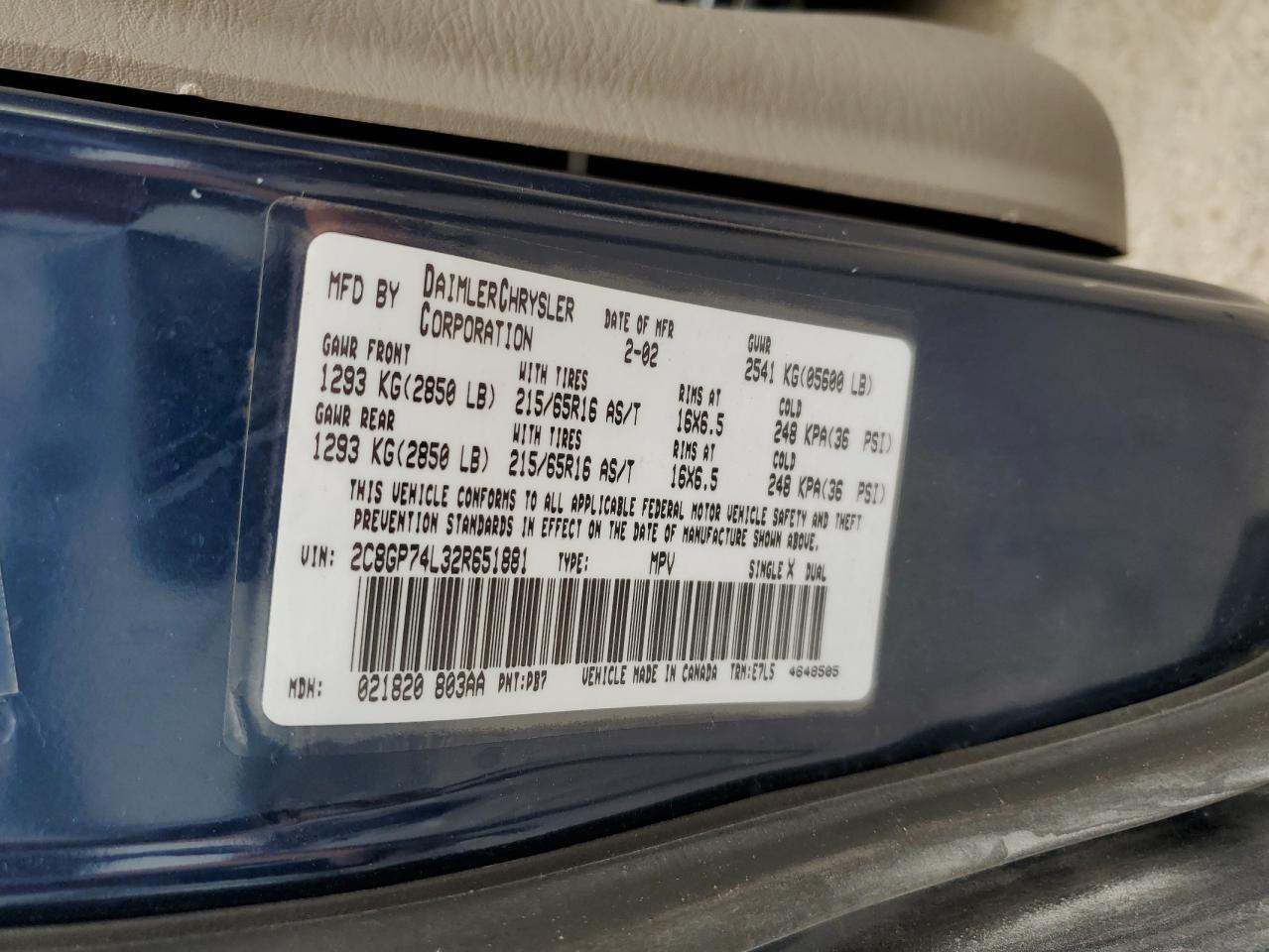 2C8GP74L32R651881 2002 Chrysler Town & Country Ex