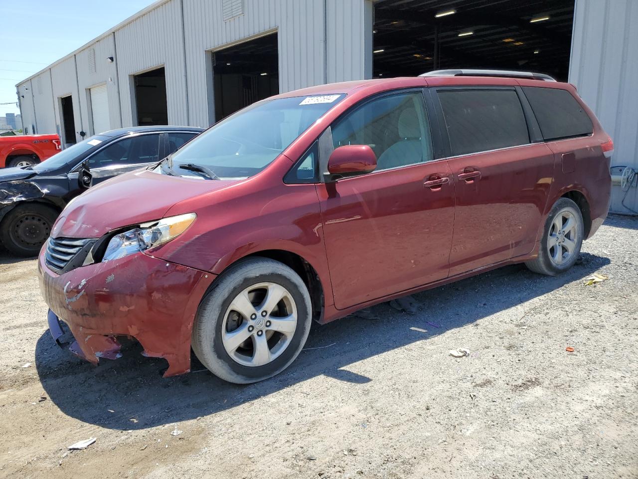 5TDKK3DC3BS020719 2011 Toyota Sienna Le