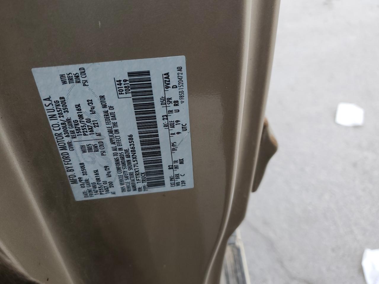 1FTRX17L5XNB63586 1999 Ford F150