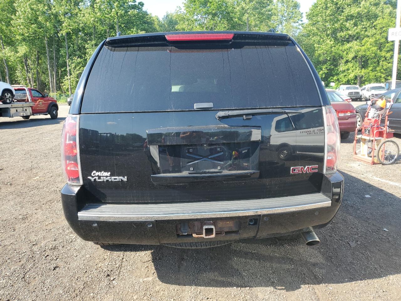 1GKS2EEF7ER149395 2014 GMC Yukon Denali