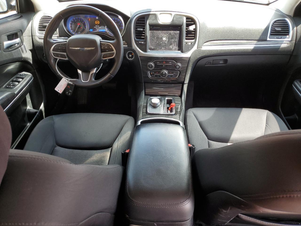 2C3CCAAG1JH249768 2018 Chrysler 300 Touring