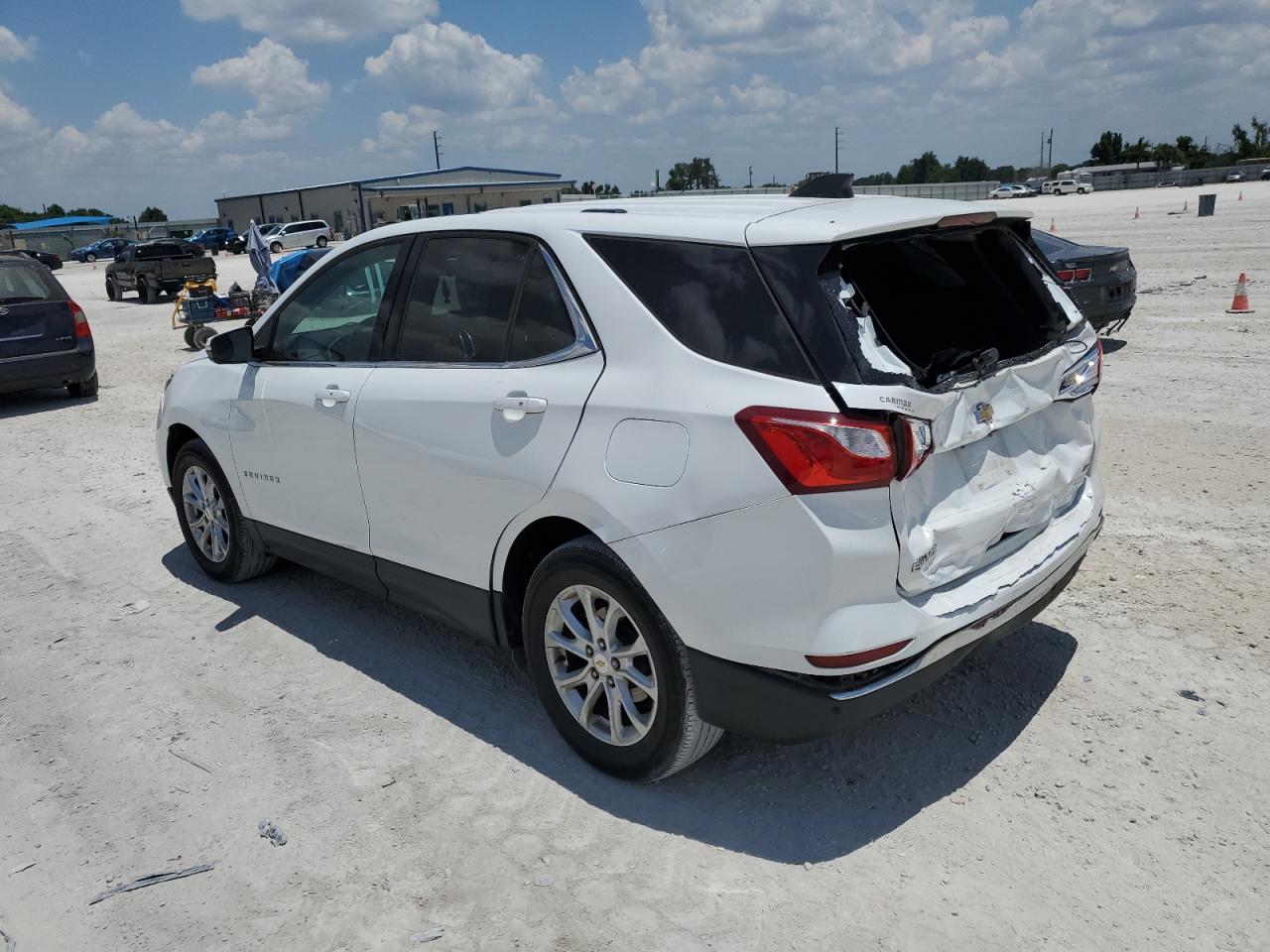 2GNAXJEV1J6258182 2018 Chevrolet Equinox Lt