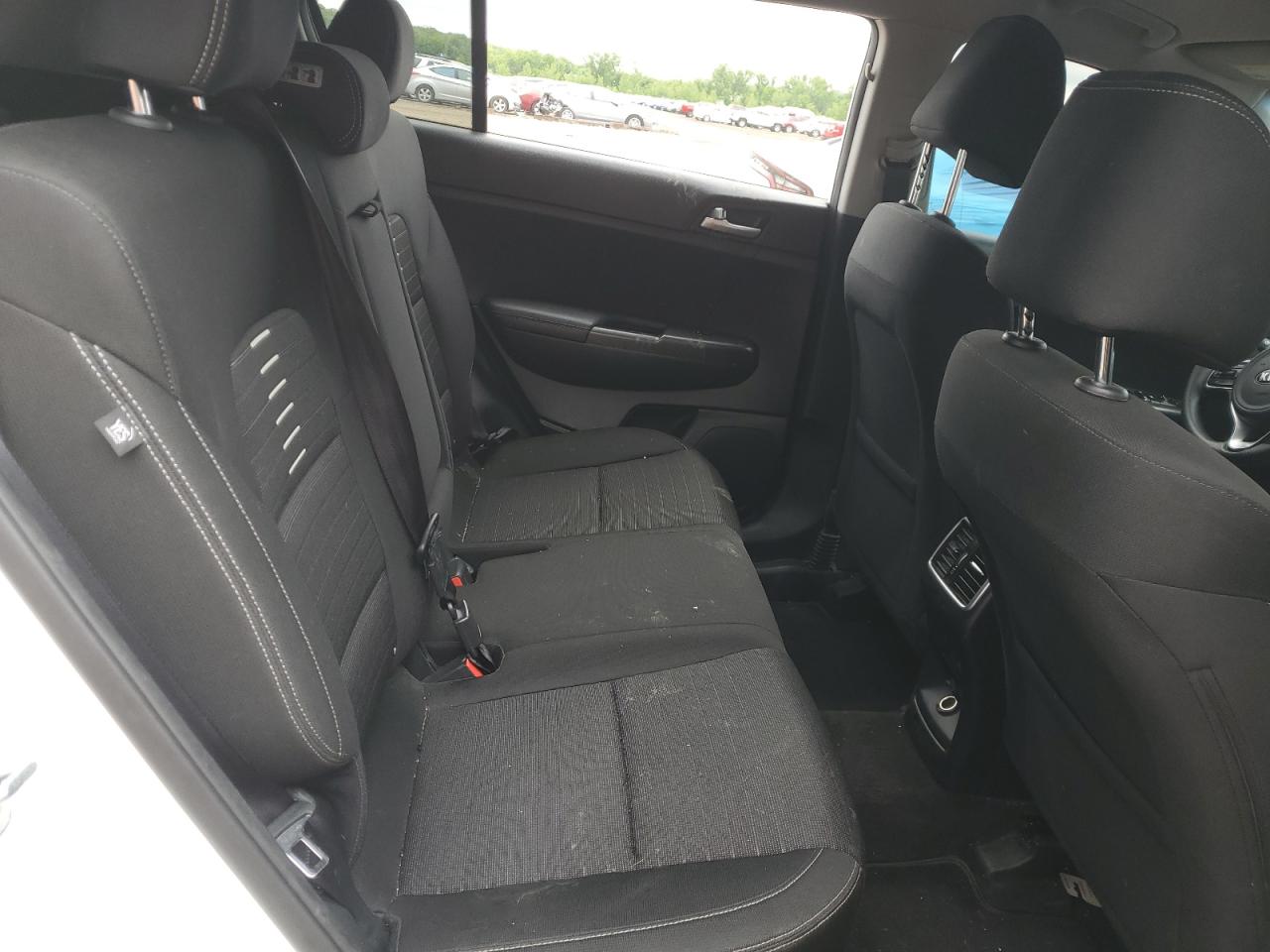 KNDPM3AC4J7343786 2018 Kia Sportage Lx