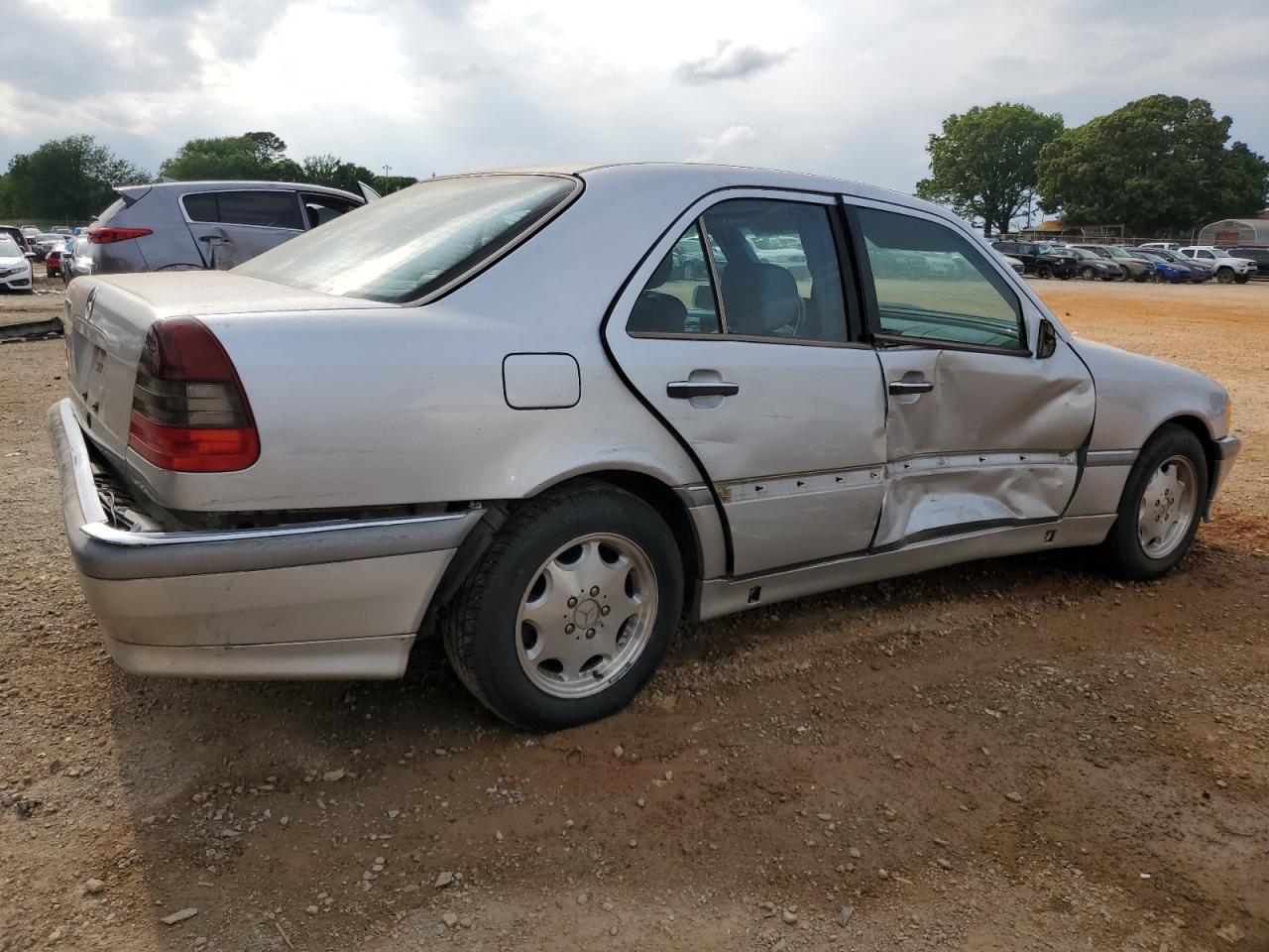 WDBHA29G2WA554167 1998 Mercedes-Benz C 280