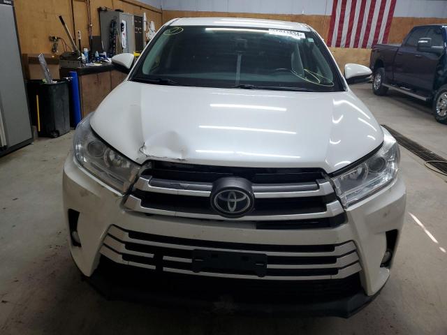 2017 Toyota Highlander Le VIN: 5TDBZRFH3HS372005 Lot: 55011834