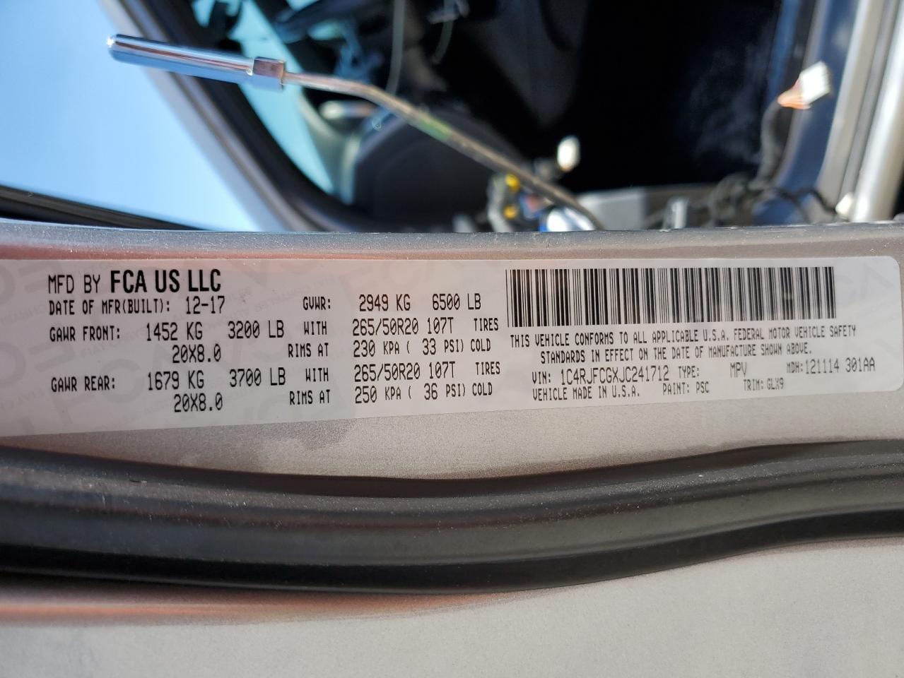 1C4RJFCGXJC241712 2018 Jeep Grand Cherokee Overland