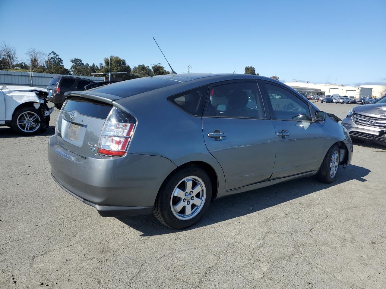 JTDKB20U653043670 2005 Toyota Prius