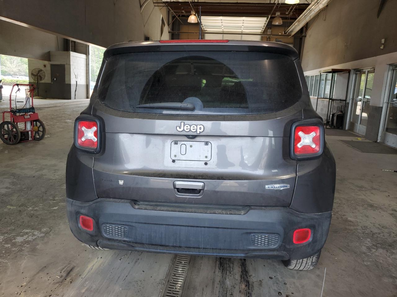 ZACNJABB9LPL74562 2020 Jeep Renegade Latitude