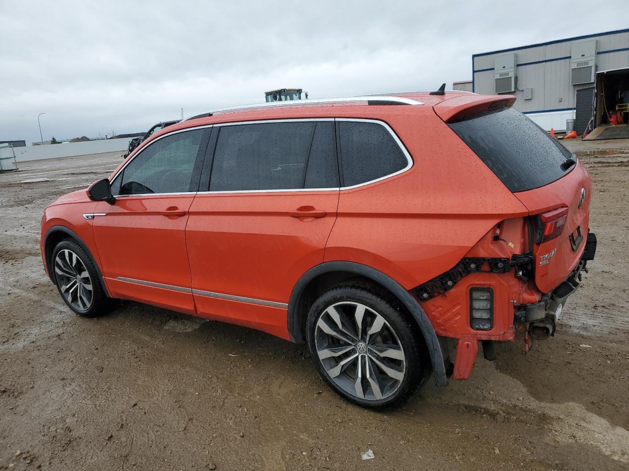 3VV4B7AX9JM166291 2018 Volkswagen Tiguan Sel Premium