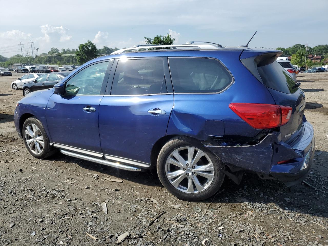 5N1DR2MM2JC619338 2018 Nissan Pathfinder S