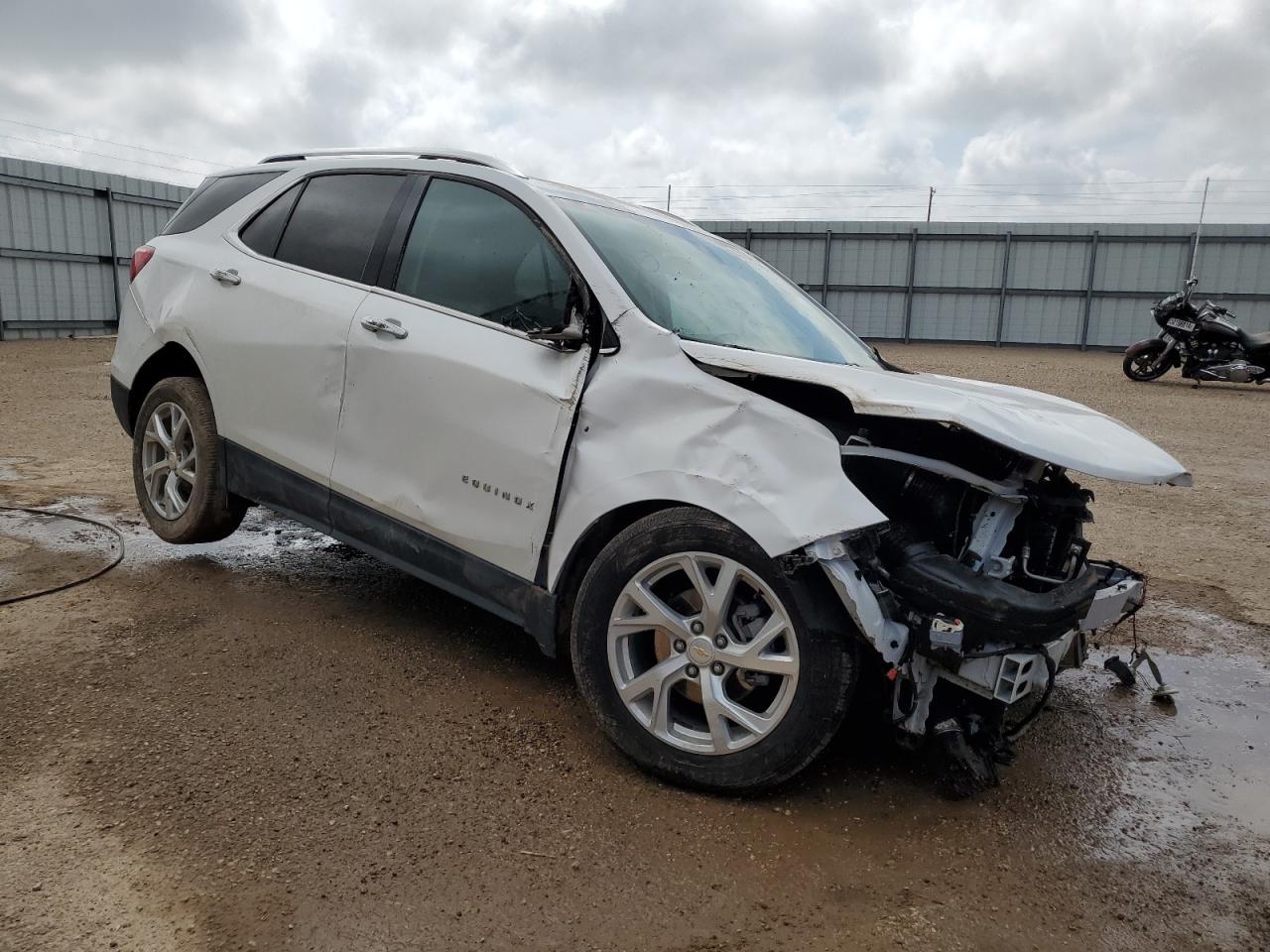 2019 Chevrolet Equinox Premier vin: 2GNAXNEV5K6250823