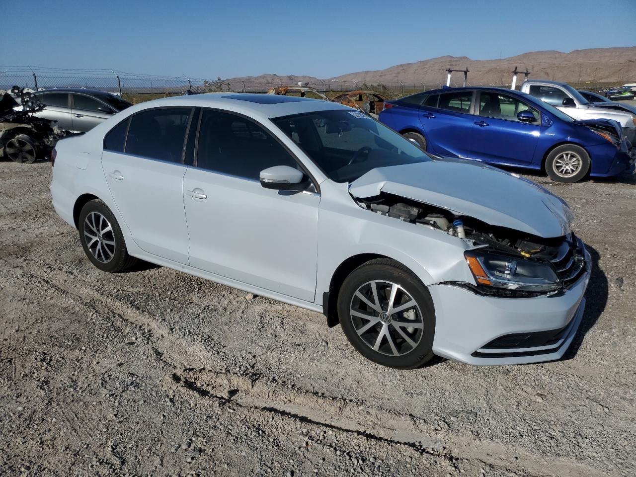 2017 Volkswagen Jetta Se vin: 3VWDB7AJ2HM304190