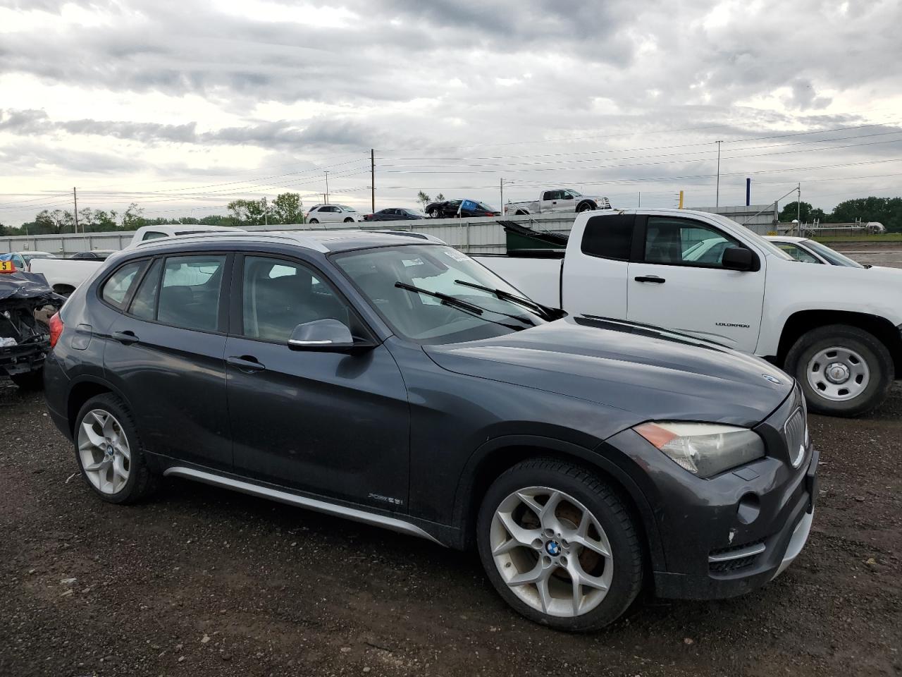 2013 BMW X1 xDrive28I vin: WBAVL1C50DVR85805