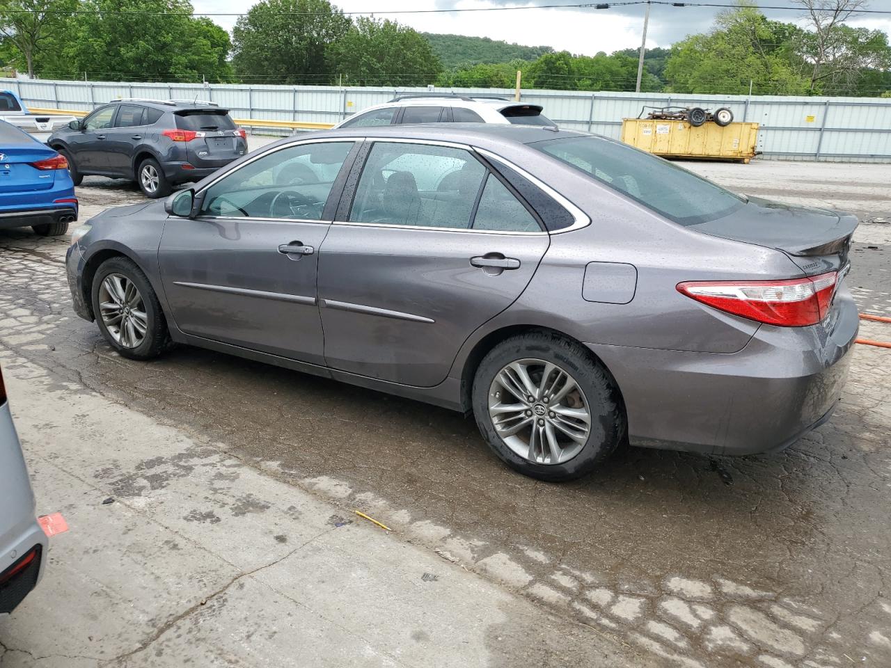 4T1BF1FK0GU555387 2016 Toyota Camry Le