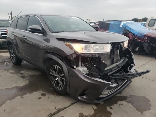 VIN 5TDZARFHXKS060003 2019 Toyota Highlander, LE no.4