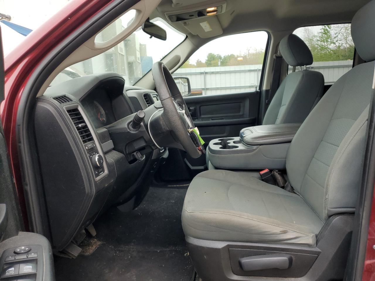 1C6RR7FT0JS215706 2018 Ram 1500 St