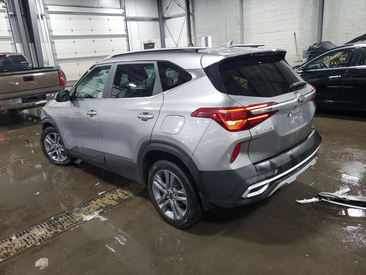 2021 Kia Seltos S vin: KNDEUCAA2M7135805