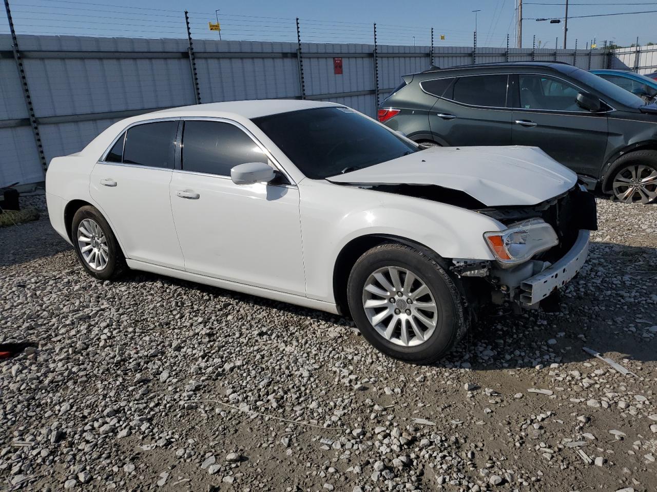 2C3CA4CG3BH536129 2011 Chrysler 300