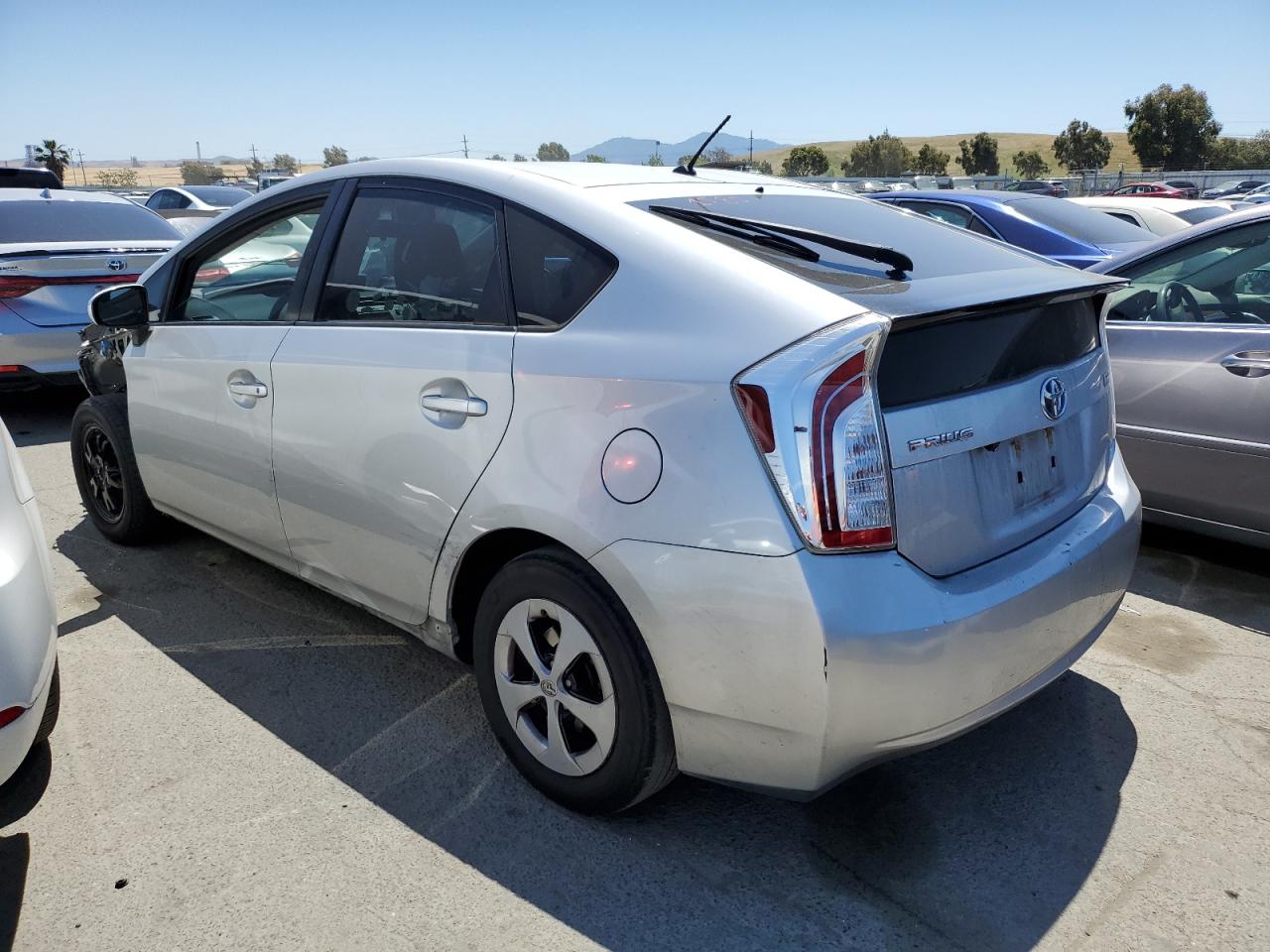 JTDKN3DU2E1765608 2014 Toyota Prius