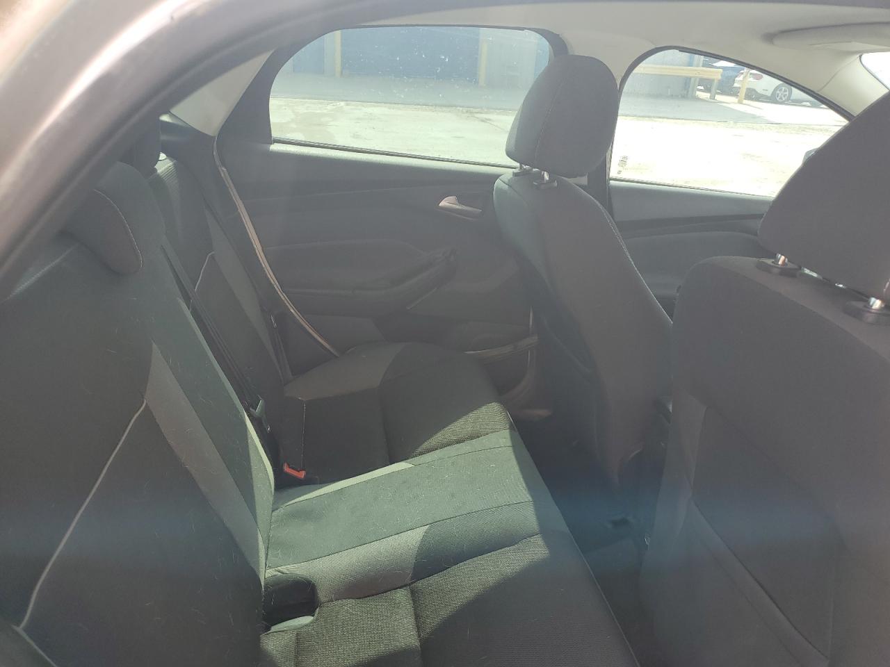 1FADP3F21EL430574 2014 Ford Focus Se