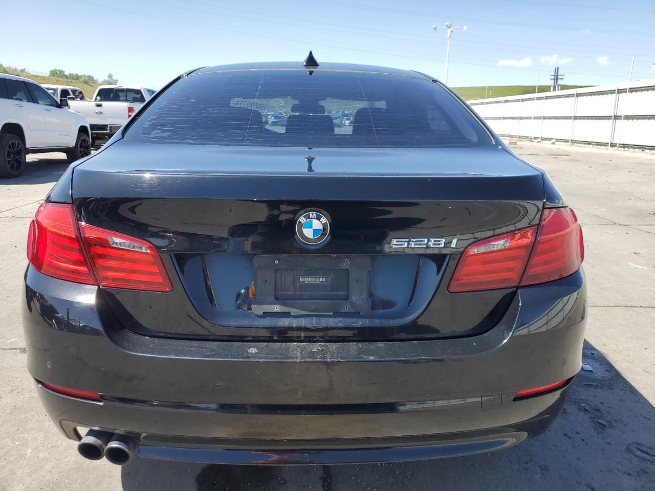 WBAXH5C54CDW07606 2012 BMW 528 Xi