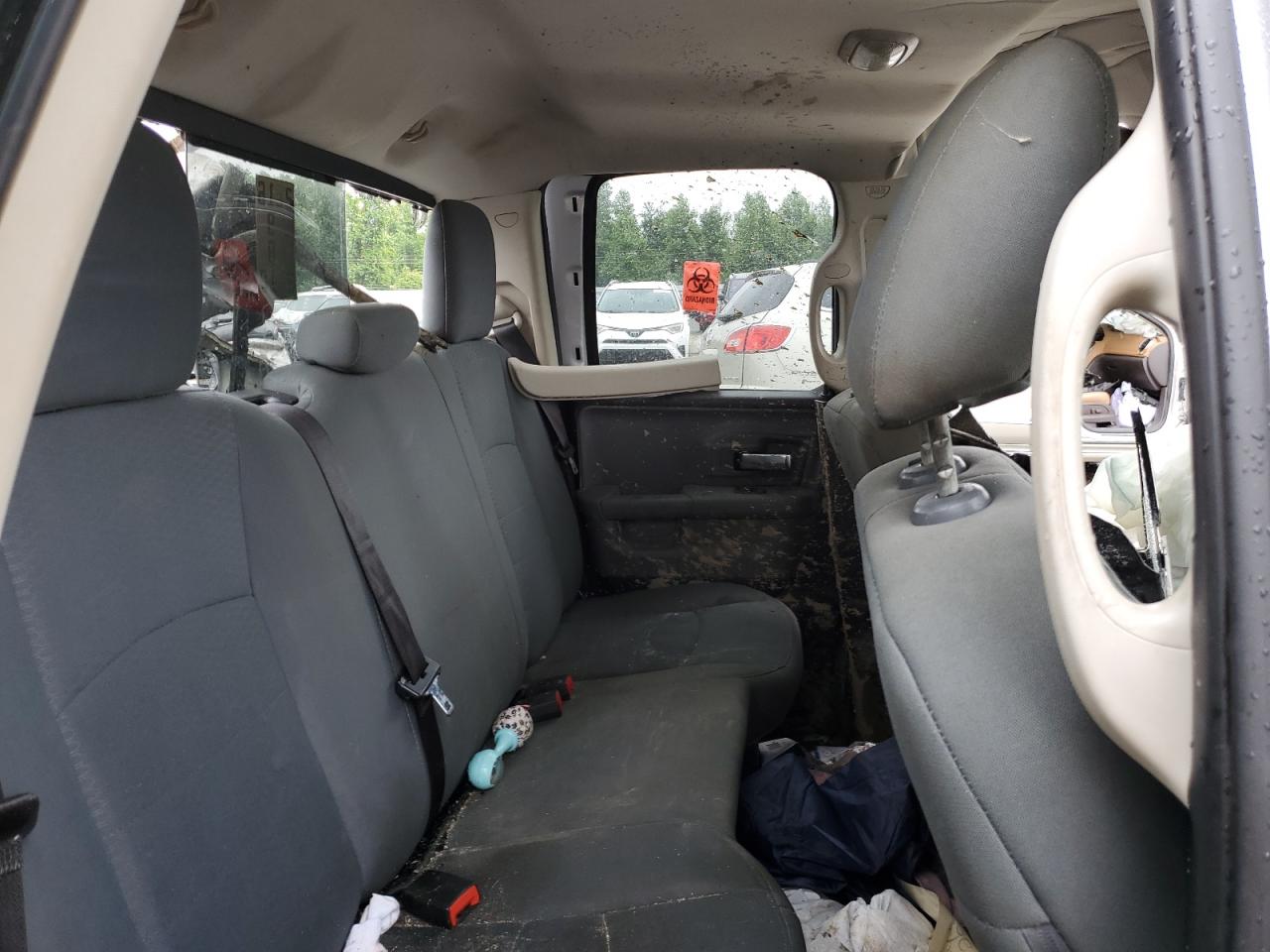 1C6RR6GG5JS155014 2018 Ram 1500 Slt