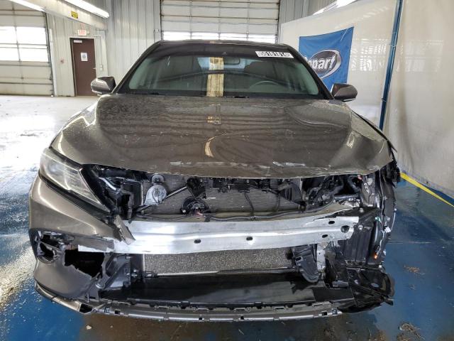 4T1B11HK5JU617384 | 2018 Toyota camry l