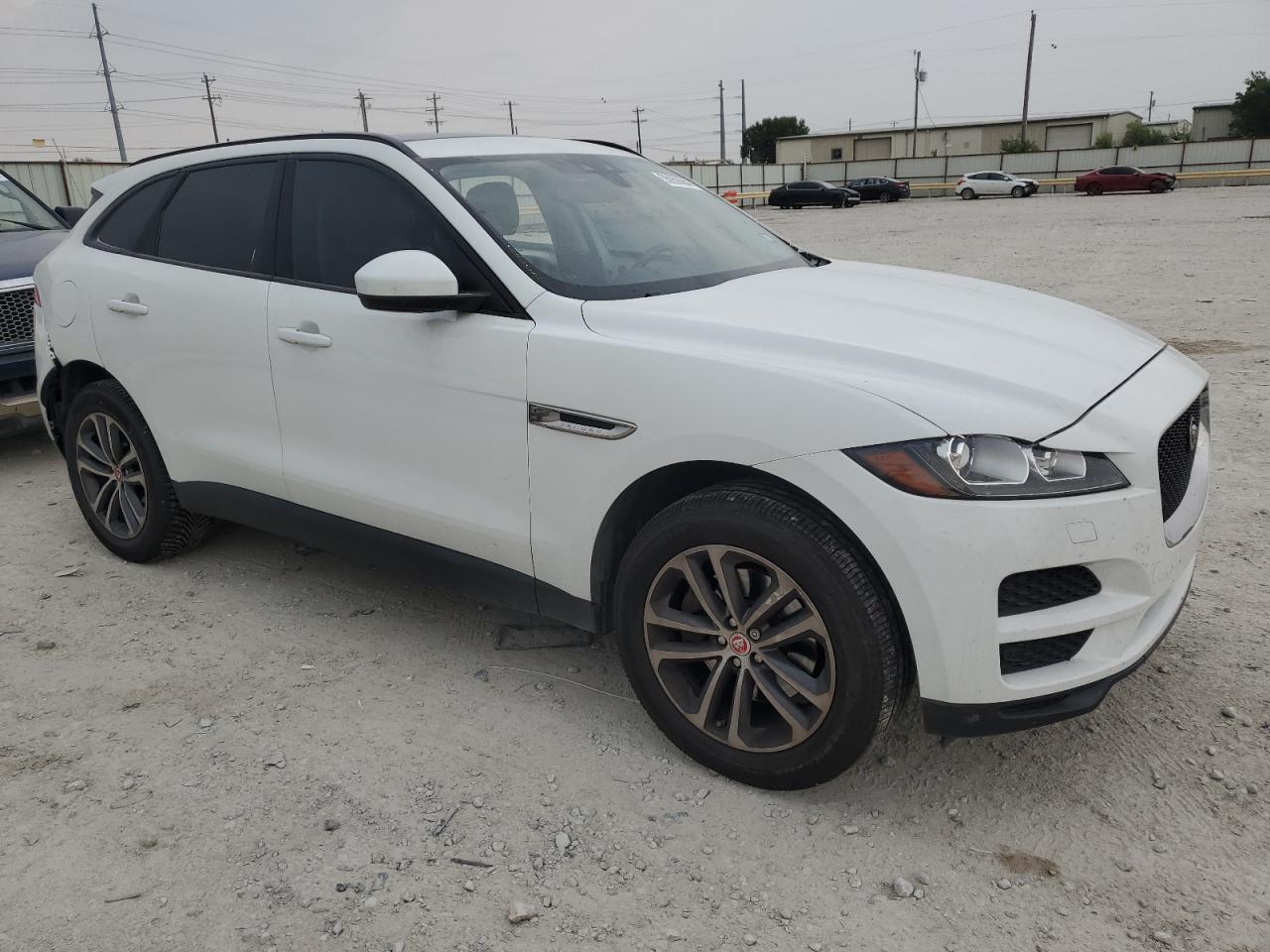 SADCJ2BV9HA494013 2017 Jaguar F-Pace Premium