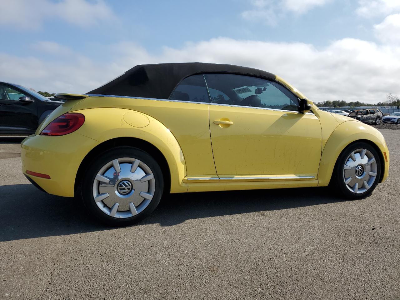 3VW507AT3FM802584 2015 Volkswagen Beetle 1.8T