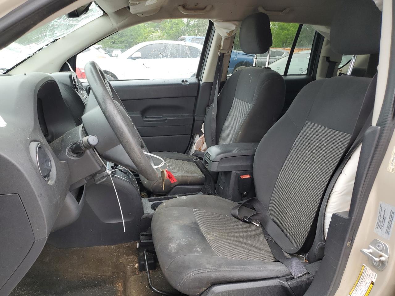 1C4NJDBB1GD753368 2016 Jeep Compass Sport