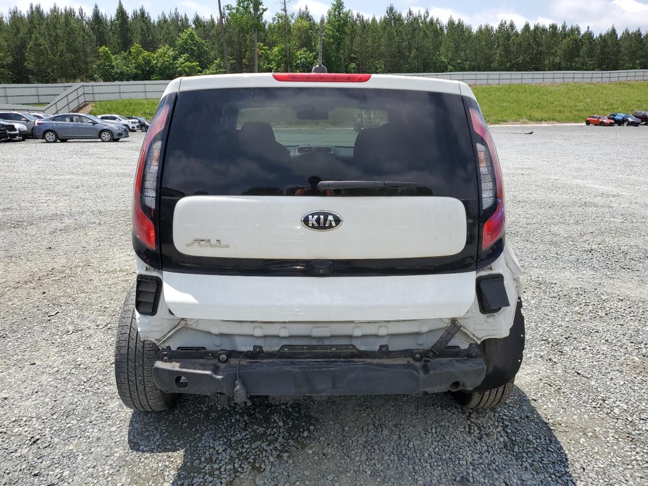 KNDJN2A26K7697203 2019 Kia Soul