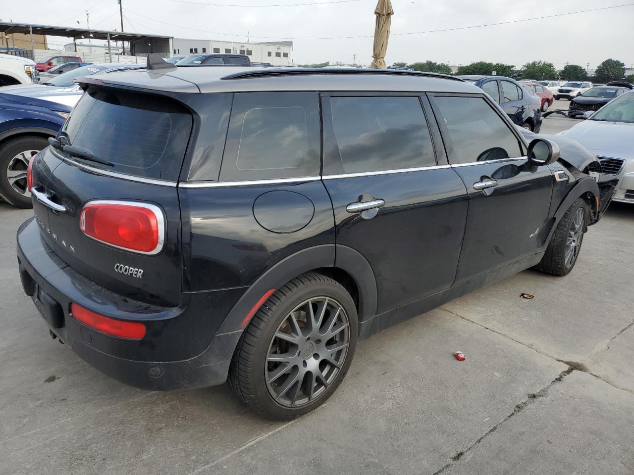 WMWLU1C57K2F29743 2019 Mini Cooper Clubman All4