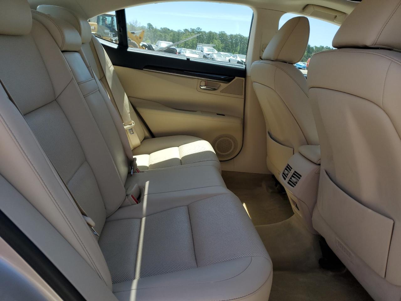 JTHBK1GGXF2167764 2015 Lexus Es 350