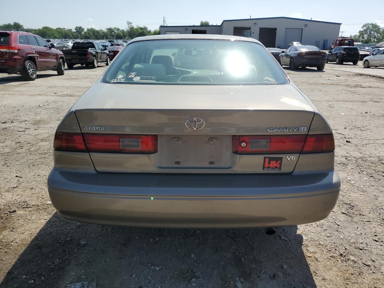 JT2BF28KXX0235288 1999 Toyota Camry Le