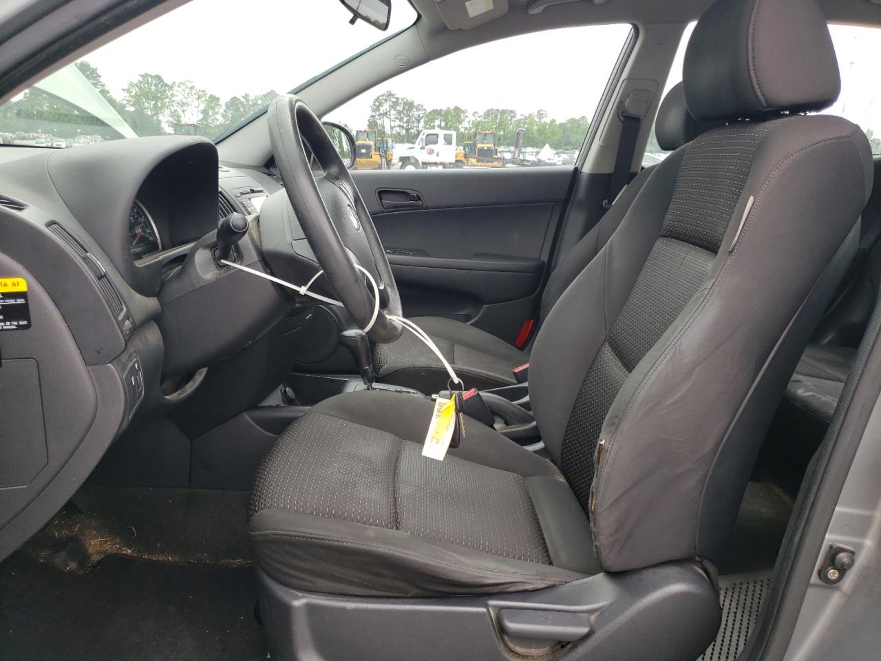 KMHDB8AE1AU058094 2010 Hyundai Elantra Touring Gls