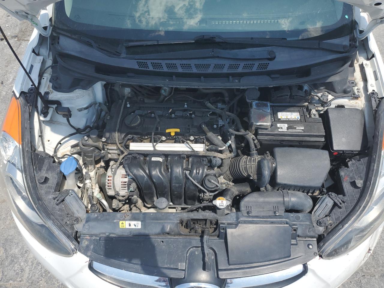 5NPDH4AE0EH517854 2014 Hyundai Elantra Se