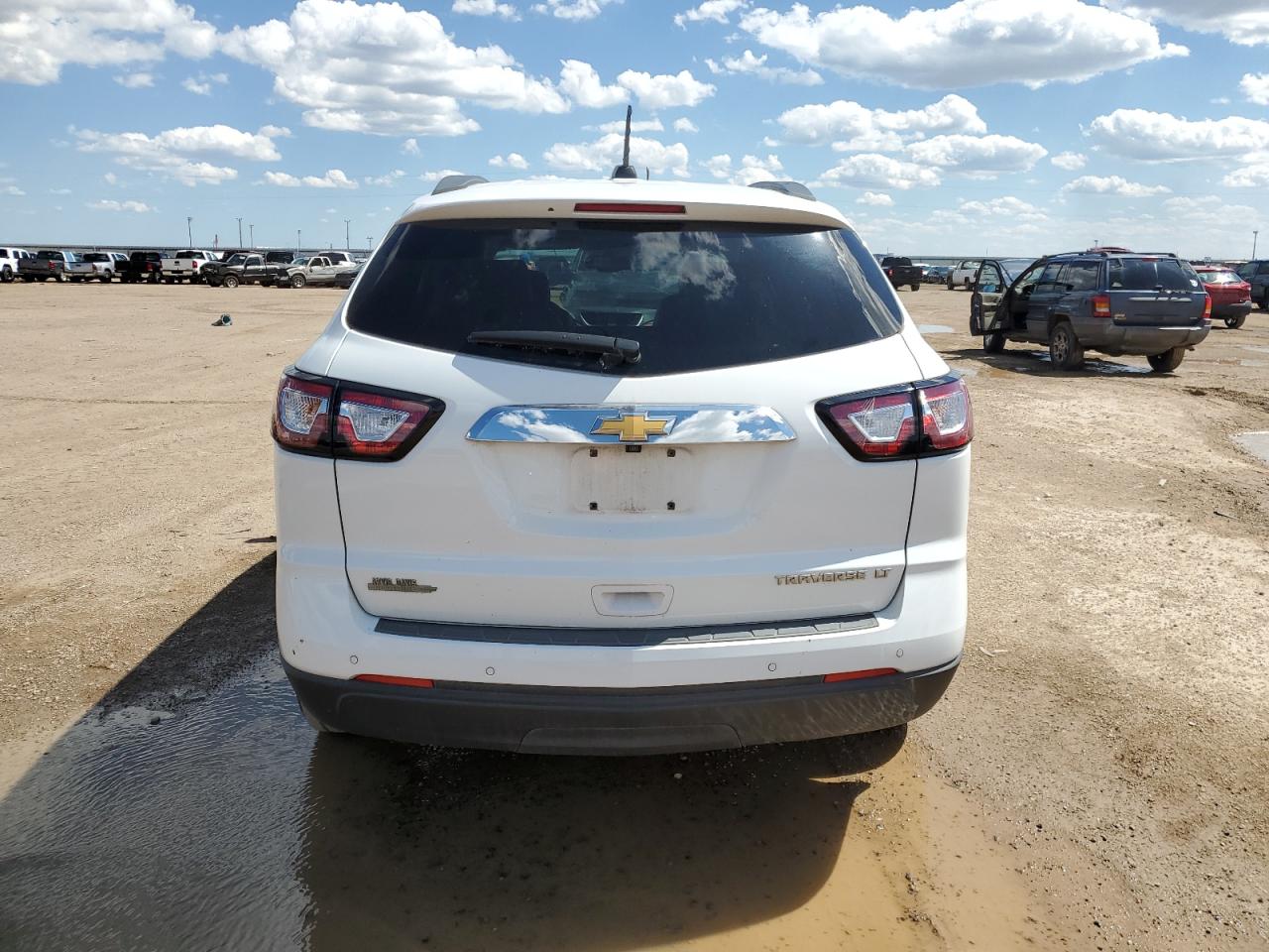 1GNKRHKDXGJ179205 2016 Chevrolet Traverse Lt