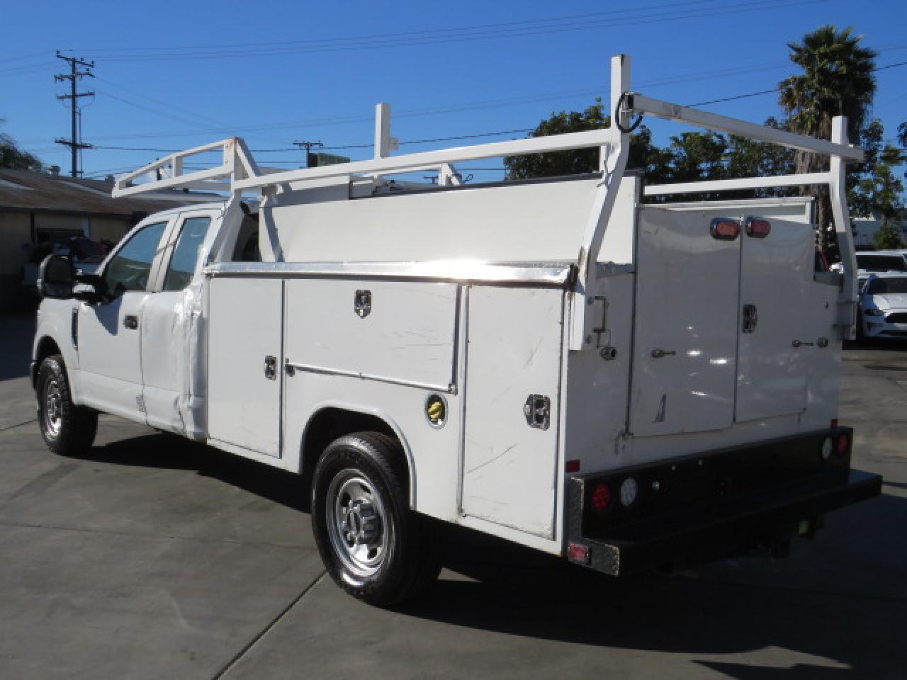 VIN: 1FD8X3E61NEC48101 2022 FORD F350