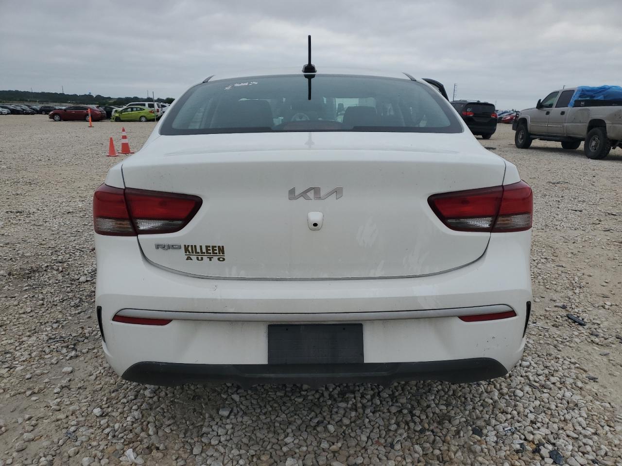 3KPA24AD1NE462380 2022 Kia Rio Lx