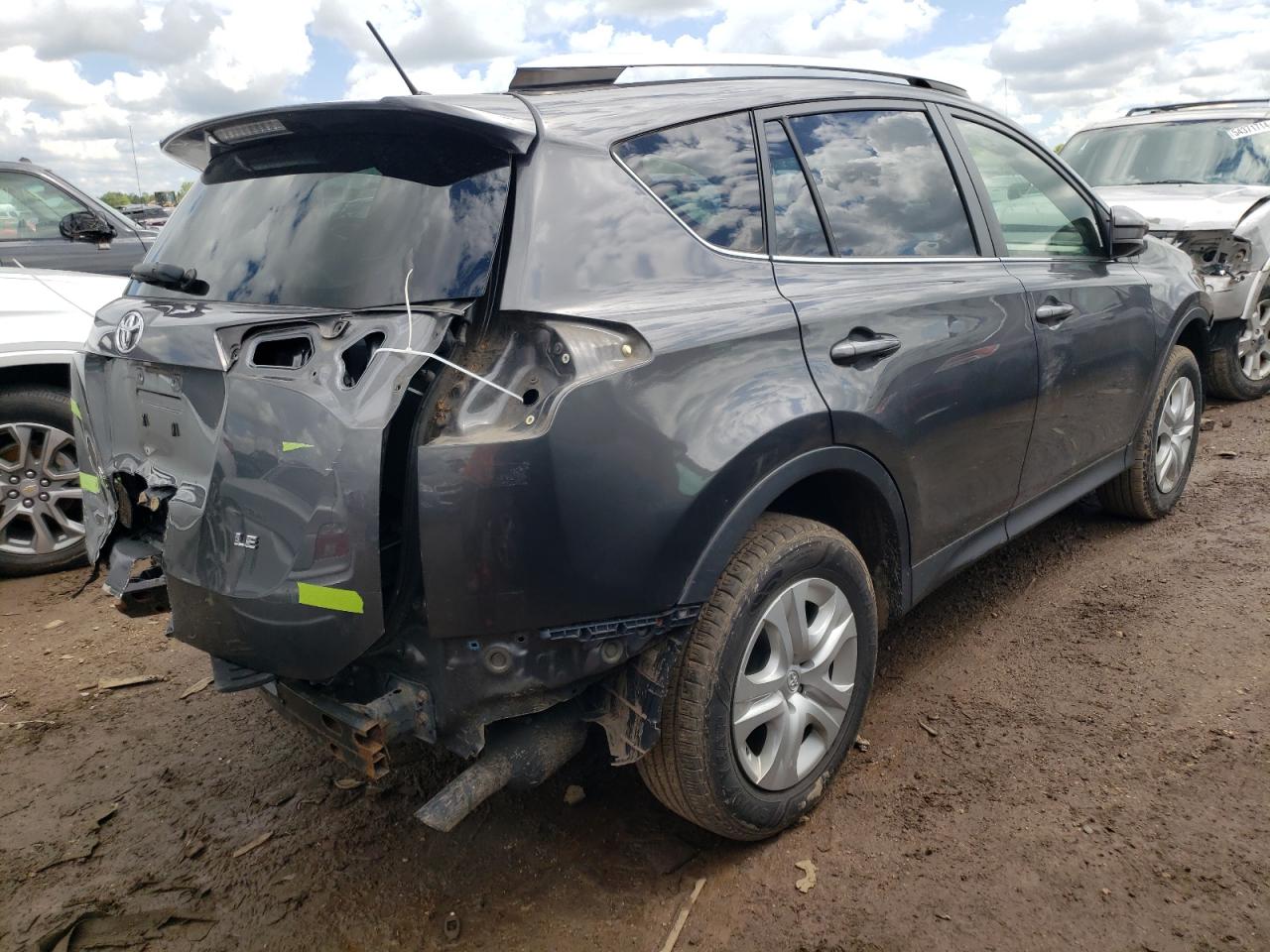 JTMZFREV4FJ057030 2015 Toyota Rav4 Le