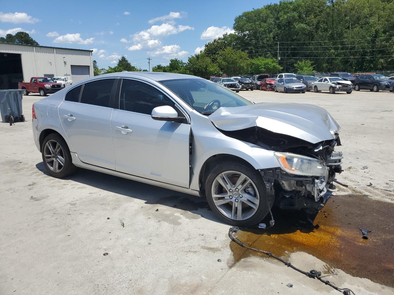 2015 Volvo S60 Premier vin: YV140MFK5F2337577