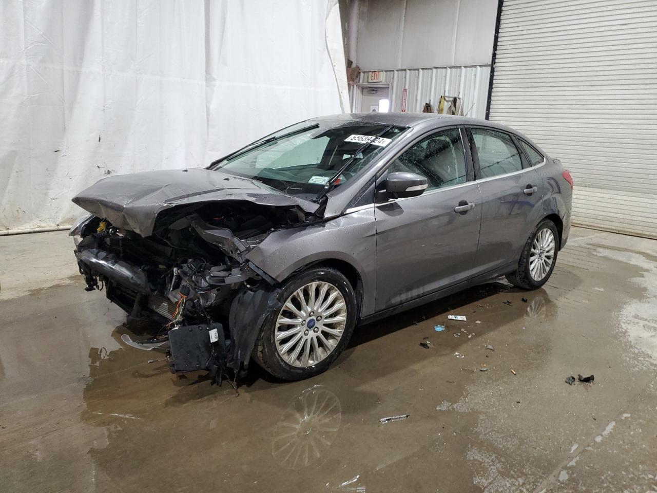 1FAHP3J22CL264894 2012 Ford Focus Titanium